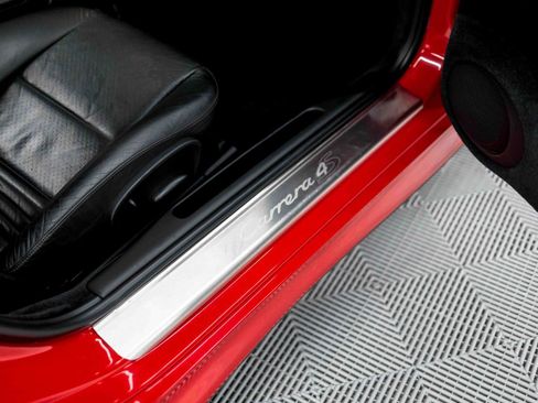 Used 2004 Porsche 911 Carrera 4S AWD/4WD image 47