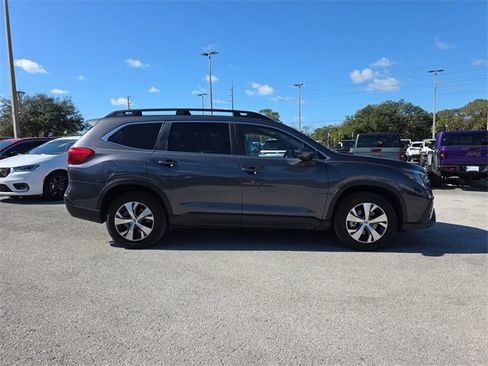 Used 2024 Subaru Ascent Premium w/ Convenience Package image 2