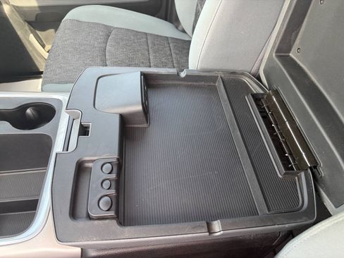 Used 2019 RAM 1500 Classic Warlock AWD/4WD image 29