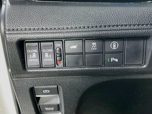 Used 2023 Honda Odyssey Elite image 10