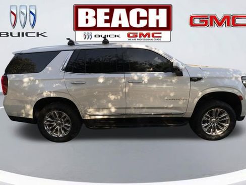 Used 2021 GMC Yukon SLT w/ SLT Luxury Package image 2