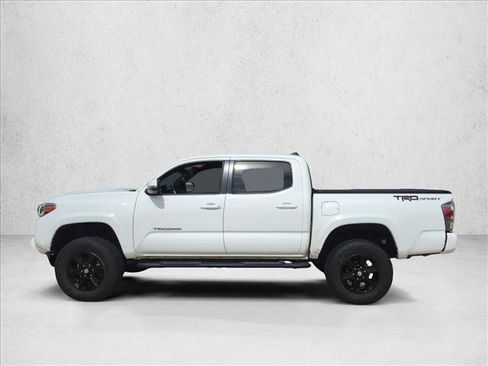 Used 2021 Toyota Tacoma TRD Sport w/ Technology Package RWD image 9