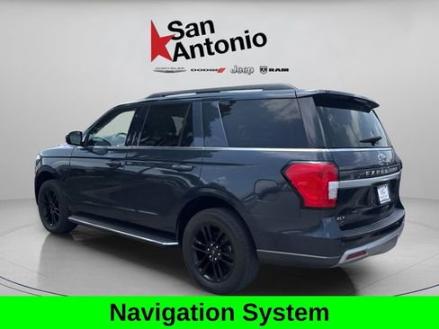 Used 2023 Ford Expedition XLT RWD image 4