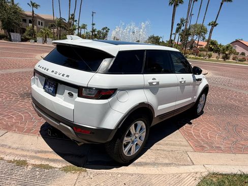 Used 2017 Land Rover Range Rover Evoque SE AWD/4WD image 12