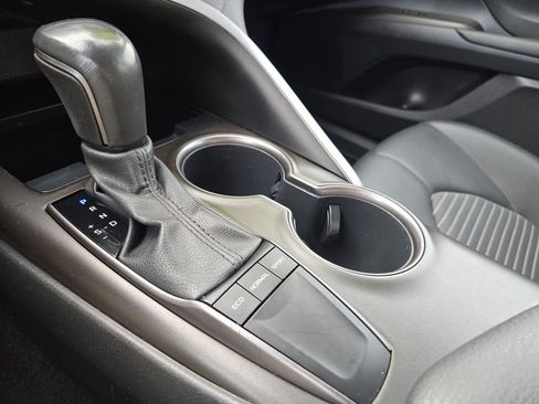 Used 2023 Toyota Camry SE FWD image 21