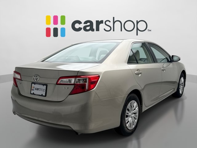 Used 2014 Toyota Camry LE FWD image 5