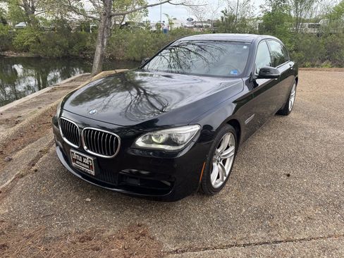 Used 2014 BMW 750Li image 12