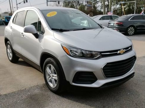 Used 2020 Chevrolet Trax LS w/ Tint and Cruise Package image 5