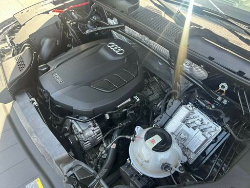 Used 2018 Audi Q5 2.0T Premium Plus w/ Premium Plus Package AWD/4WD image 40