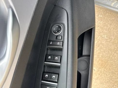 Used 2024 Kia Forte LXS FWD image 10