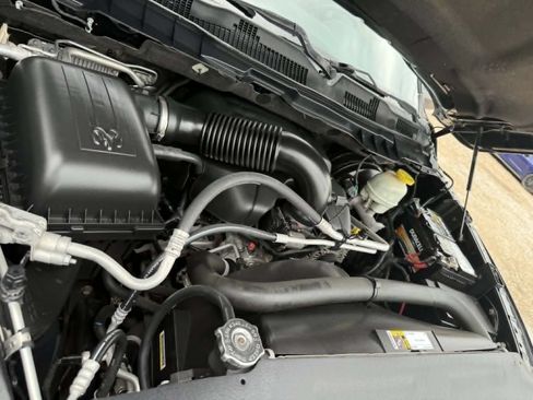 Used 2017 RAM 1500 Sport RWD image 25