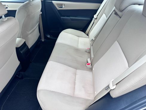 Used 2015 Toyota Corolla LE FWD image 6