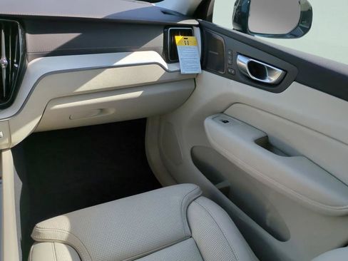 New 2026 Volvo XC60 T8 Ultra w/ Protection Package Premier image 13