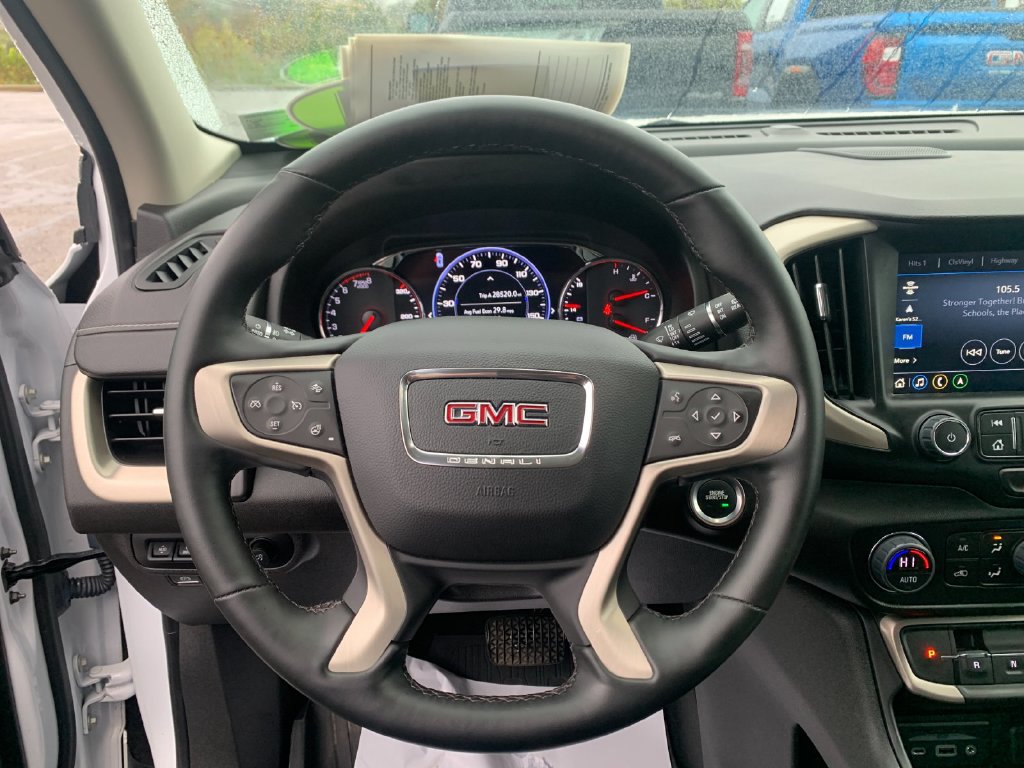 Used 2023 GMC Terrain Denali w/ Denali Premium Package AWD/4WD image 26