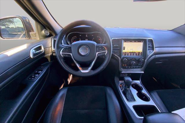 Certified 2018 Jeep Grand Cherokee Altitude AWD/4WD image 6