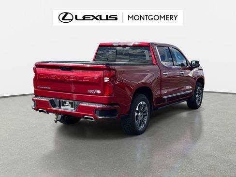 Used 2024 Chevrolet Silverado 1500 High Country w/ Technology Package image 3