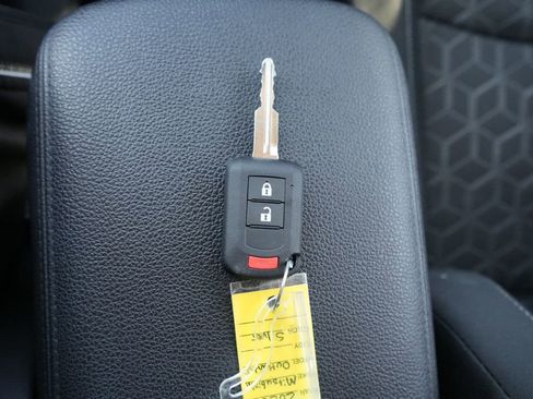 Used 2025 Mitsubishi Outlander Sport ES image 34