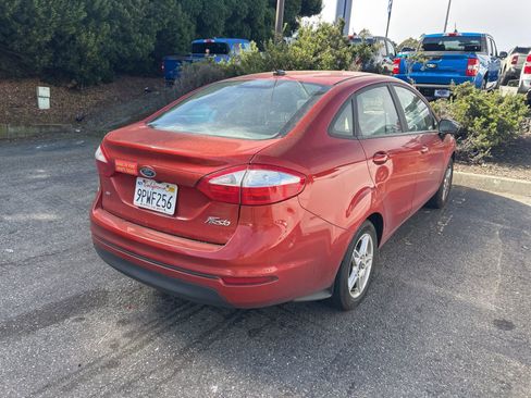 Used 2019 Ford Fiesta SE image 6
