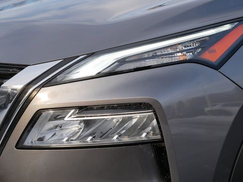 Certified 2023 Nissan Rogue SV image 16