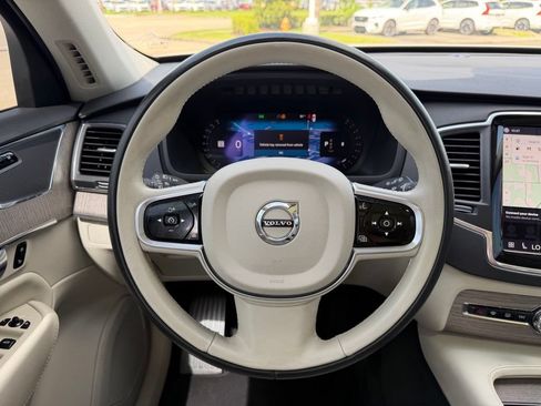 Used 2023 Volvo XC90 B6 Core w/ Protection Package Premier AWD/4WD image 17