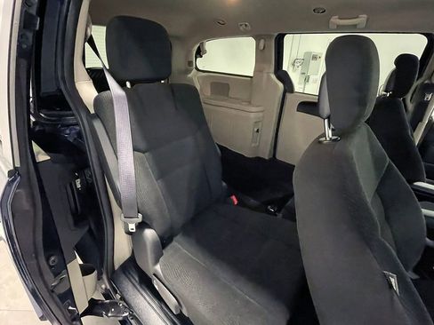 Used 2017 Dodge Grand Caravan SE w/ Power Window Group FWD image 22