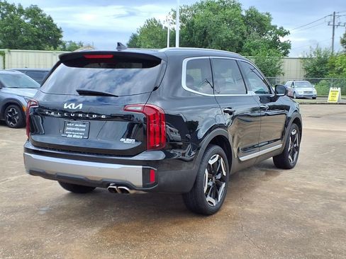 Certified 2025 Kia Telluride S FWD image 4