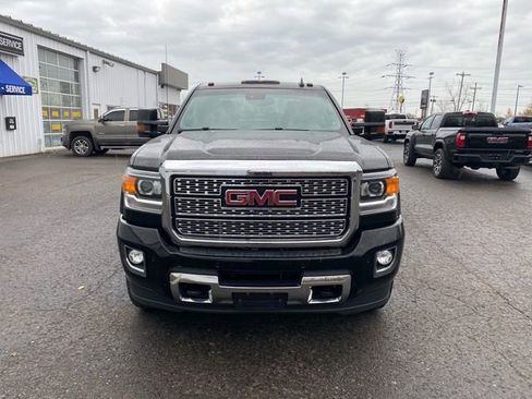 Used 2018 GMC Sierra 2500 Denali w/ Snow Plow Prep Package image 8
