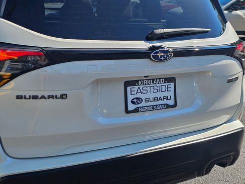 Used 2025 Subaru Forester Premium AWD/4WD image 14