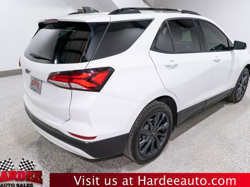 Used 2022 Chevrolet Equinox RS w/ RS Leather Package image 5