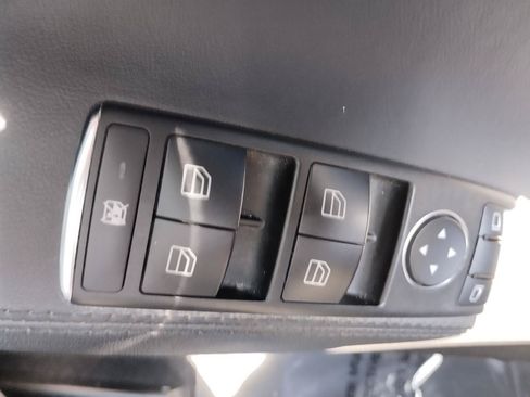 Used 2013 Tesla Model S RWD image 22
