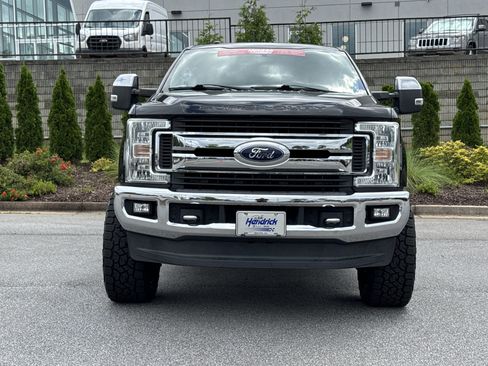 Used 2019 Ford F250 XLT w/ XLT Premium Package AWD/4WD image 3