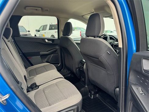 Used 2020 Ford Escape SE image 10