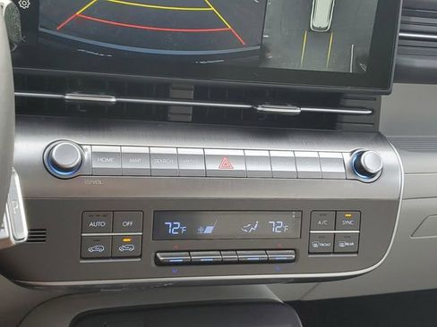 Used 2025 Hyundai Kona Limited image 29