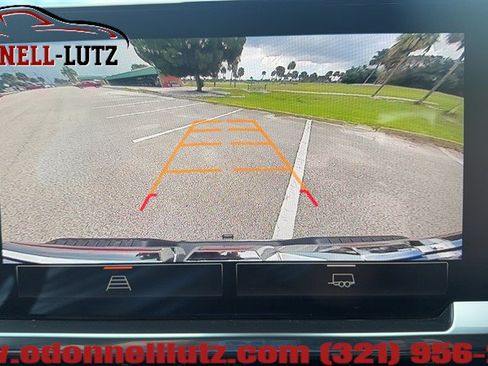 Used 2025 GMC Sierra 1500 SLT w/ SLT Premium Package RWD image 19