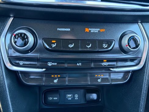 Used 2020 Hyundai Santa Fe SEL FWD image 13