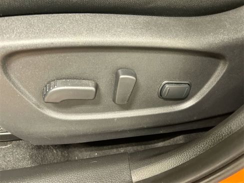 Used 2020 Nissan Rogue SV image 10