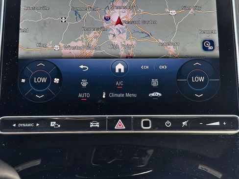 Certified 2025 Mercedes-Benz GLC 300 4MATIC image 22