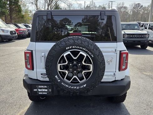Used 2024 Ford Bronco Outer Banks image 12