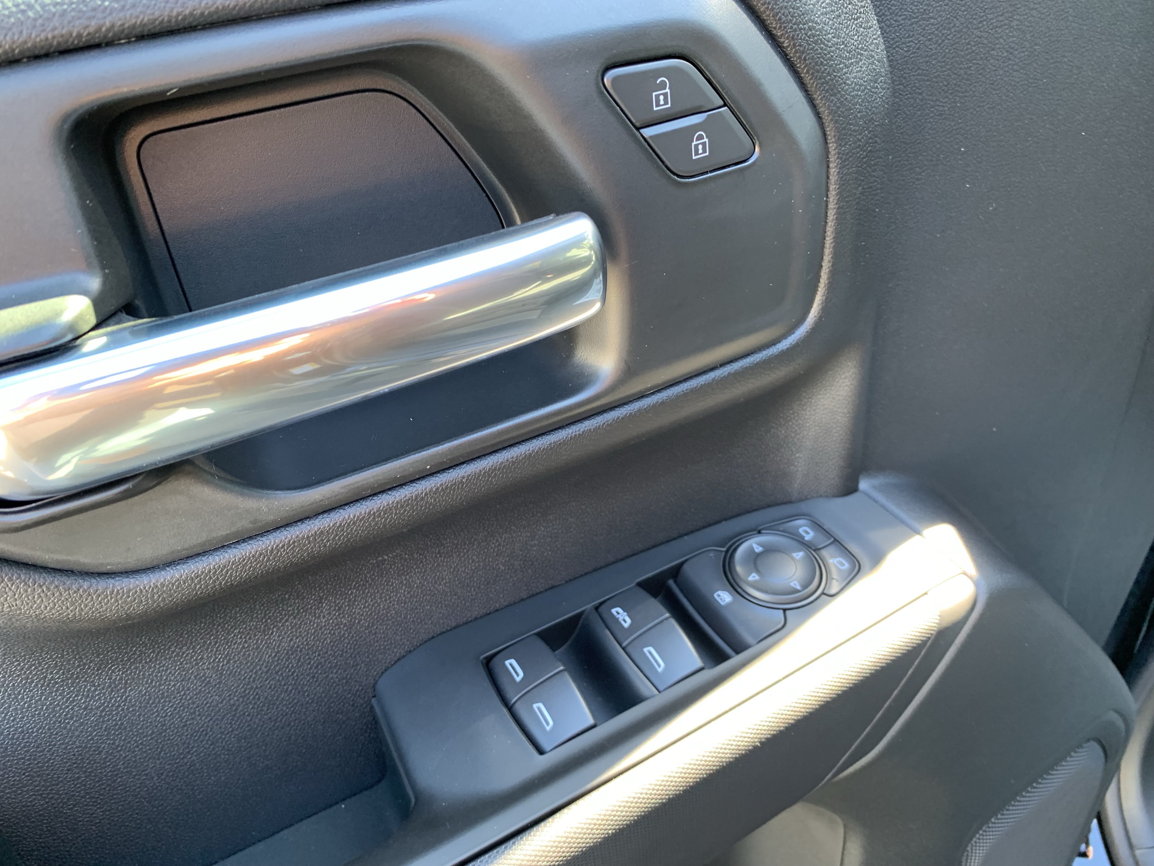 New 2026 Chevrolet Silverado 1500 Custom w/ Turbomax Blackout Package AWD/4WD image 8