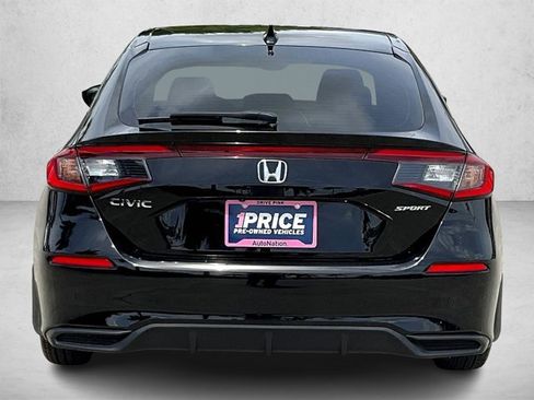 Used 2024 Honda Civic Sport image 4