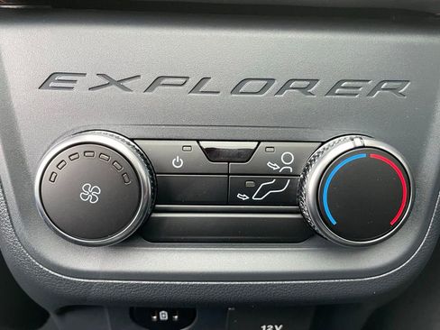 New 2026 Ford Explorer ST-Line image 21