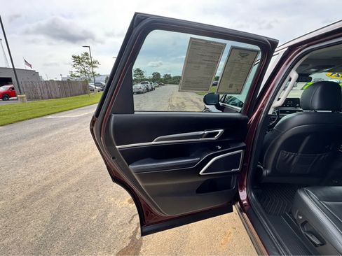 Used 2021 Kia Telluride S AWD/4WD image 20