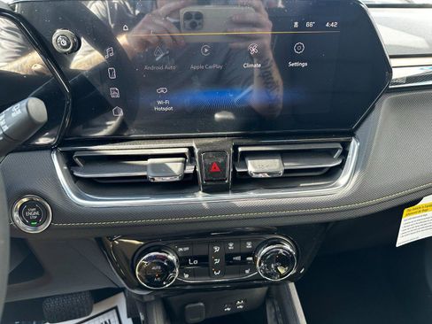 New 2025 Chevrolet TrailBlazer ACTIV w/ Convenience Package image 12