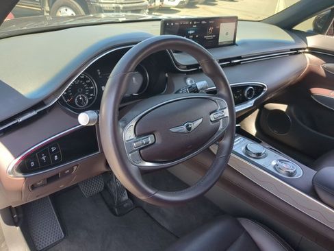 Used 2023 Genesis GV70 2.5T w/ Advanced Package AWD/4WD image 10