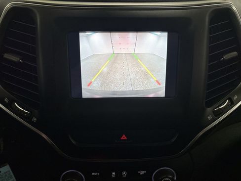 Used 2019 Jeep Cherokee Latitude image 33