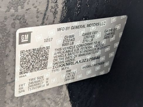 Used 2018 GMC Acadia SLE image 25