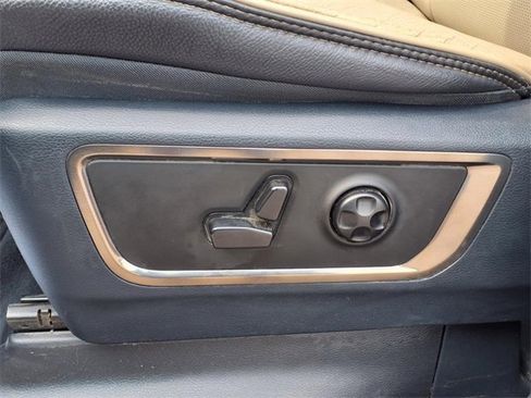 Used 2020 RAM 1500 Limited image 30