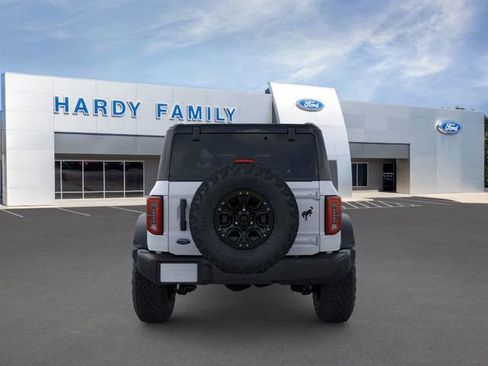 New 2026 Ford Bronco Outer Banks w/ Sasquatch Package AWD/4WD image 5