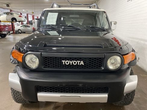 Used 2008 Toyota FJ Cruiser 4WD image 8