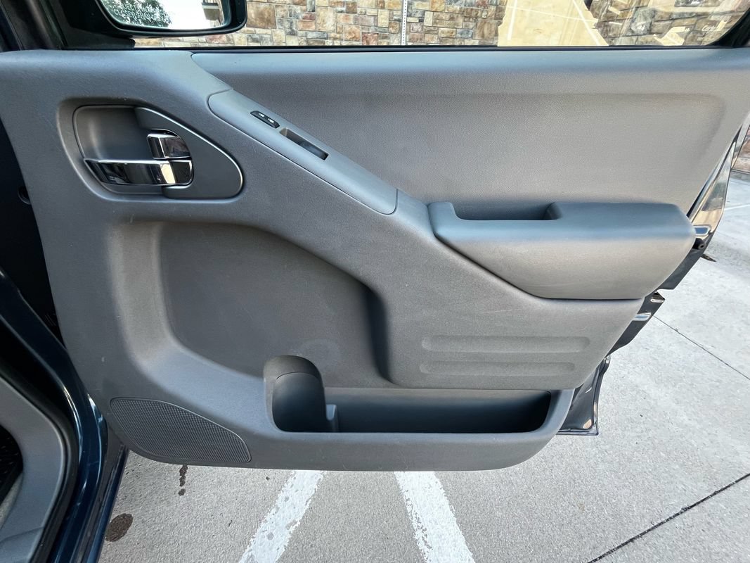 Used 2018 Nissan Frontier SV AWD/4WD image 20